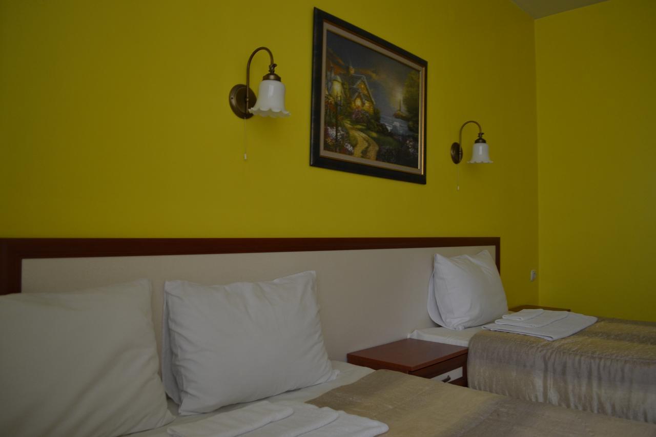 Hotel Perla Gorna Oryahovitsa Bagian luar foto