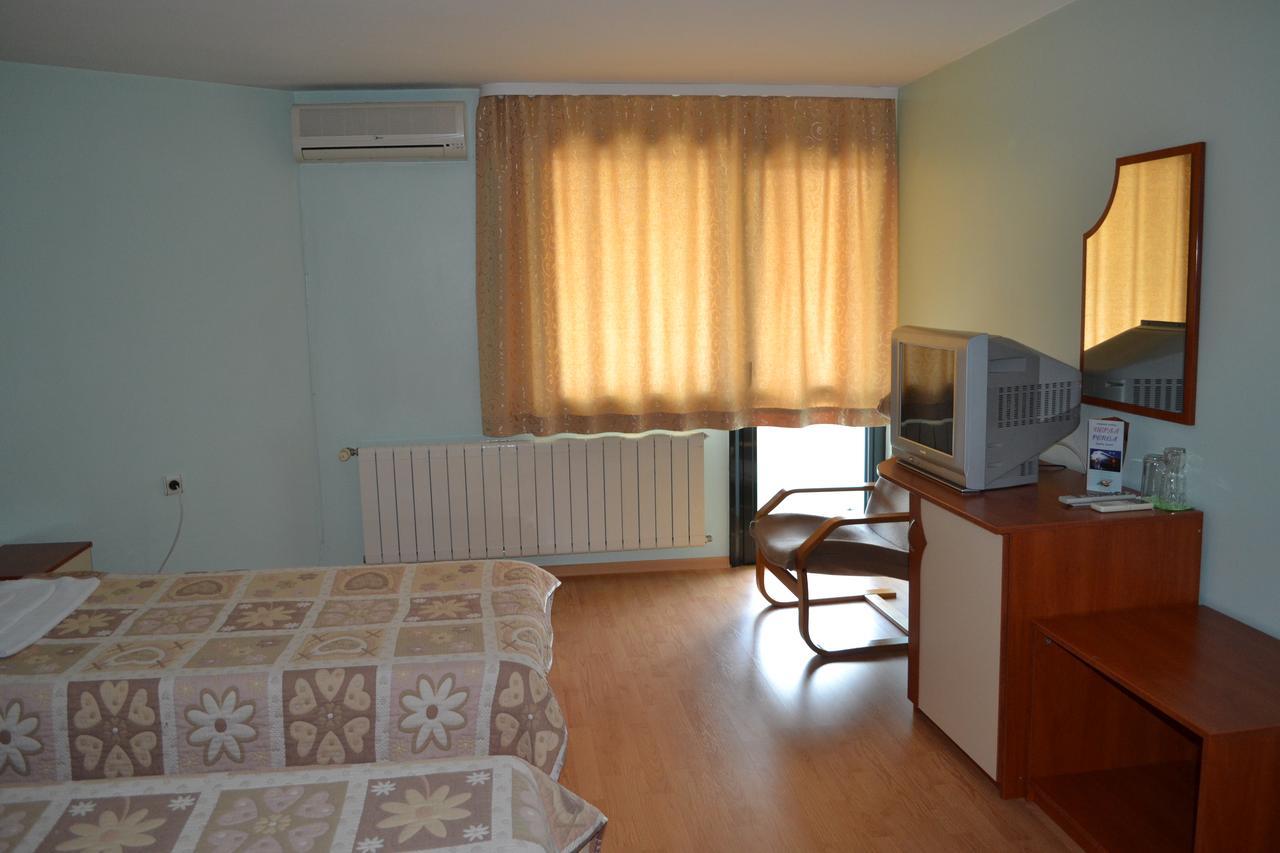 Hotel Perla Gorna Oryahovitsa Bagian luar foto