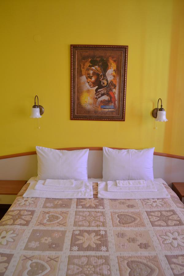 Hotel Perla Gorna Oryahovitsa Bagian luar foto
