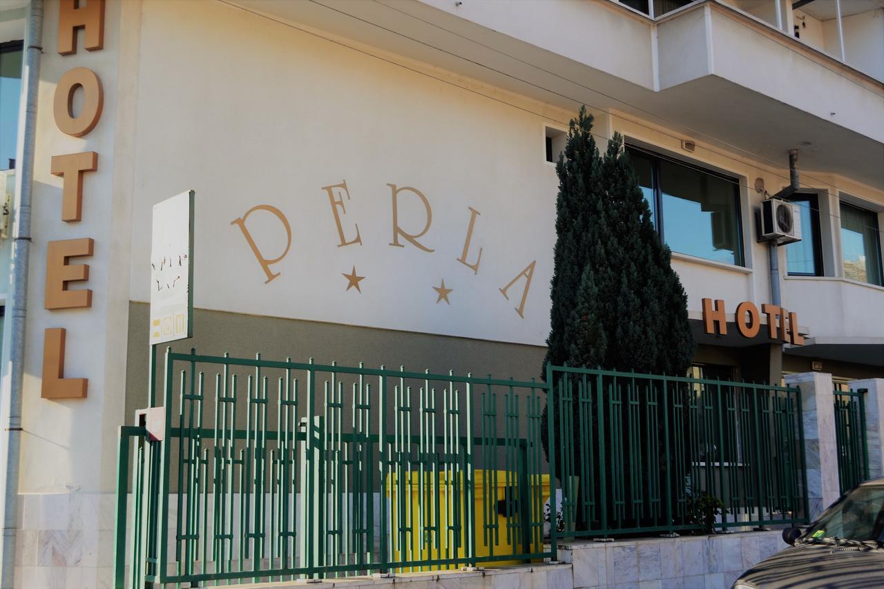 Hotel Perla Gorna Oryahovitsa Bagian luar foto